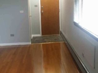 8700 S Merrill Ave APT 3E, Chicago, IL 60617