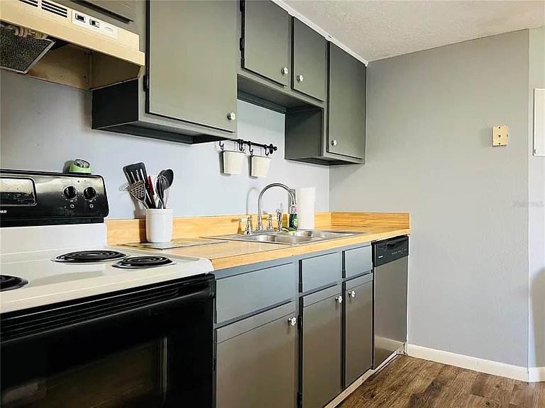 5026 Water Oak Dr #208 — Photo 18