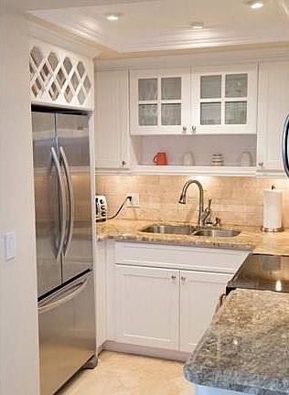 5th image of 140 Seaview Ct APT 202N