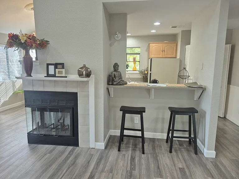 7815 Canyon Meadow Cir #B — Photo 11