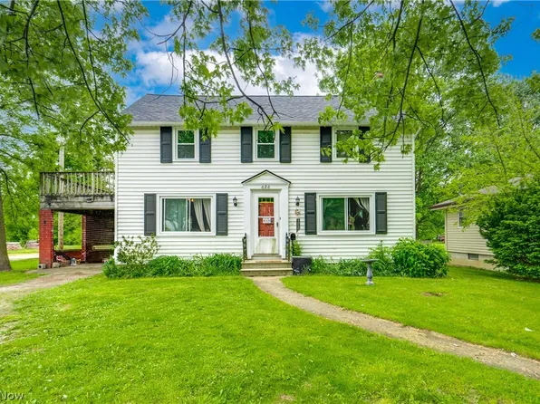 626 N Main St, Wellington, OH 44090