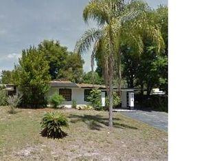 8618 Grandview Dr, Temple Terrace, FL 33617