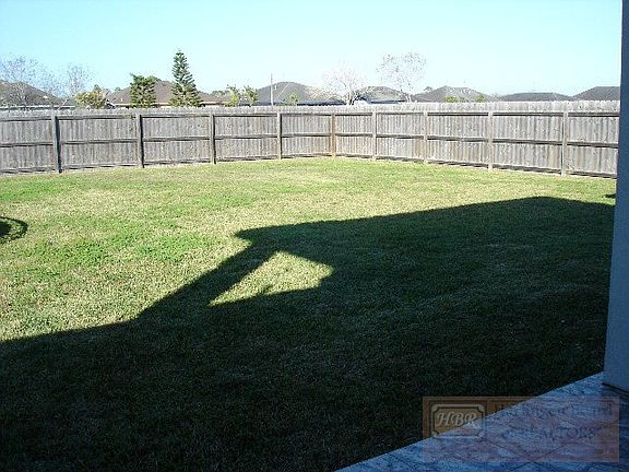 4th image of 107 Alvarez Ct