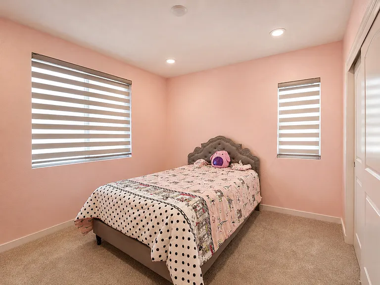 2933 E Sunstone St — Photo 16