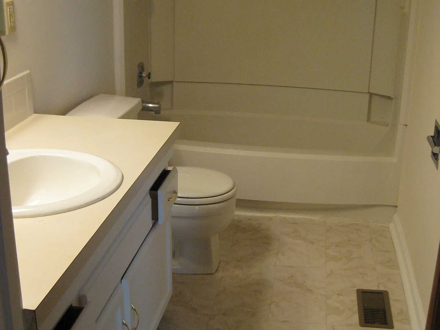 2 bed, 900 sqft, $1,095 — Photo 4