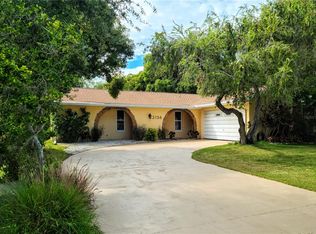 2136 N Bay Hills Blvd, Safety Harbor, FL 34695
