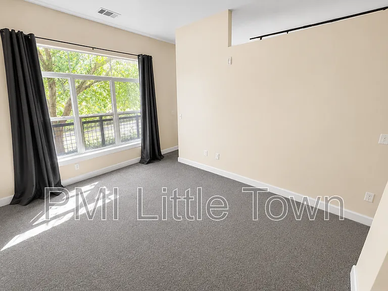 5677 Park Pl #104D — Photo 11