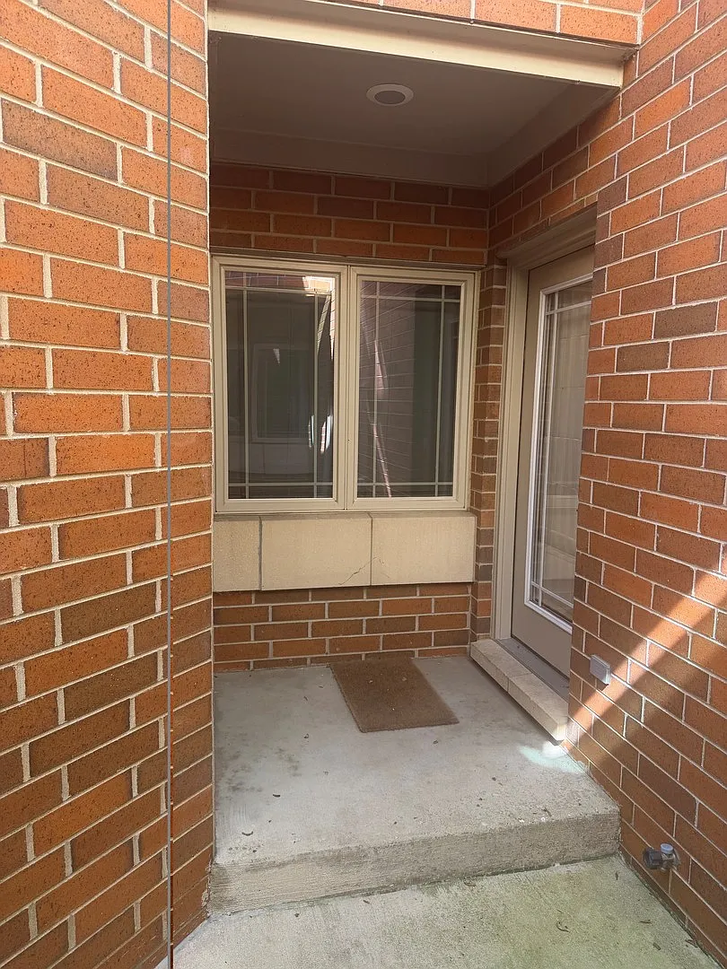 3 bed, 2.5 bath, 3054 sqft, $3,850 — Photo 3