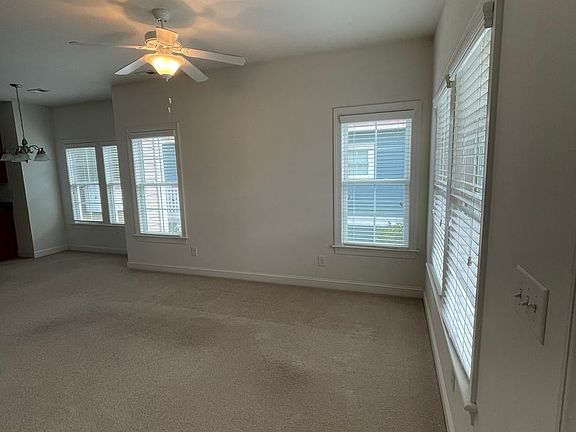 2nd image of 605 Viccars Ln