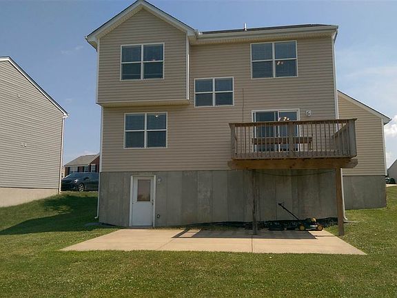 4th image of 269 University Dr