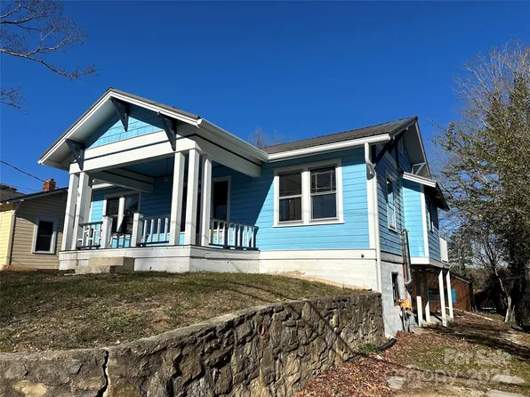 908 Highland Ave, Hendersonville, NC 28792
