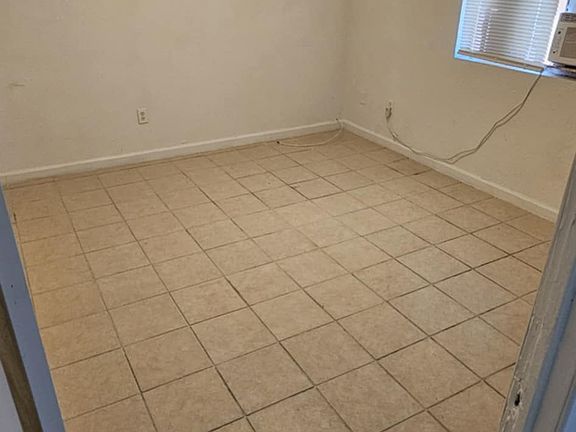 5th image of 73879 Sunnyslope Dr #A