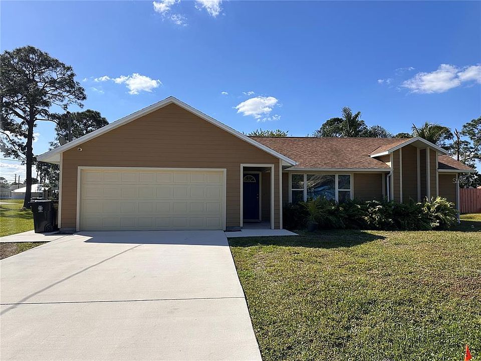 1st image of 832 NW CORY AVENUE