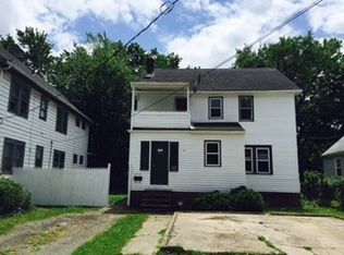 10512 Park Heights Rd, Cleveland, OH 44104