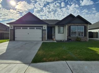 8317 Ballard Loop, West Richland, WA 99353