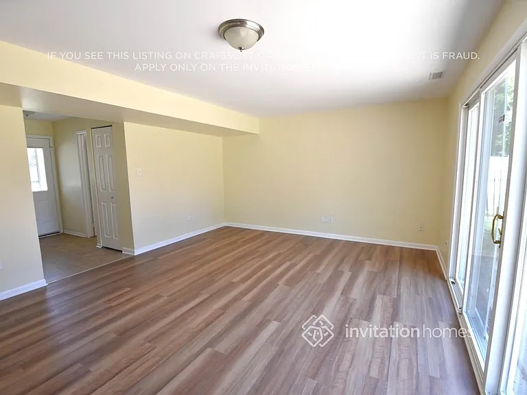 902 Natoma Ct — Photo 4