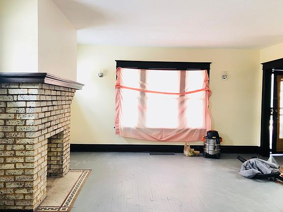 5th image of 295 Berkshire Ave