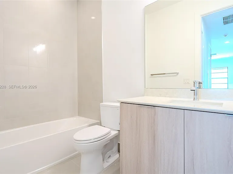 1427 SW 23rd St — Photo 43