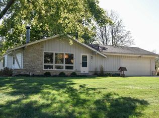 S75W14579 Pilgrim Dr, Muskego, WI 53150