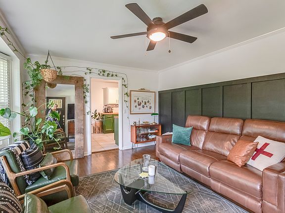 5th image of 1903 Valley Park Dr