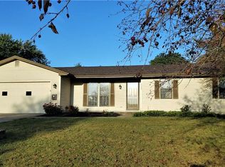 7556 Huntington Dr, Youngstown, OH