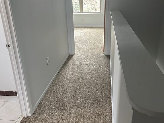 5th image of 11 Poulton Dr E Floor F