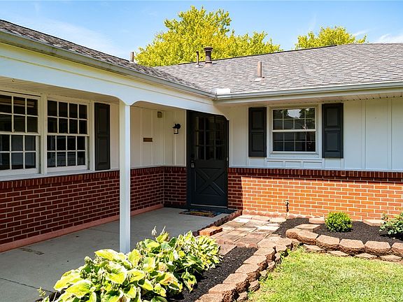 4th image of 229 Zimmer Dr