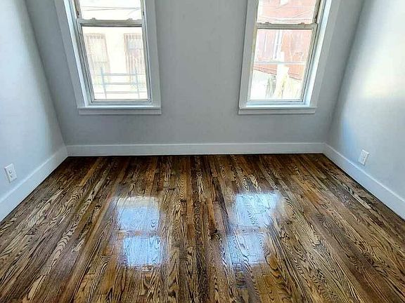 5th image of 1310 Stratford Ave #1A