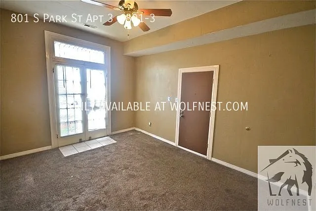 801 S Park St #3 — Photo 5