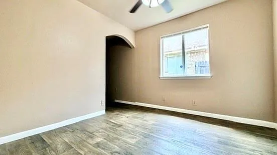 14700 Menifee St — Photo 17
