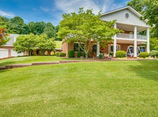 224 Shelwynn Dr, Pennington Gap, VA 24277