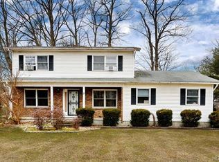 2 Arthur Ct, Spring Valley, NY 10977