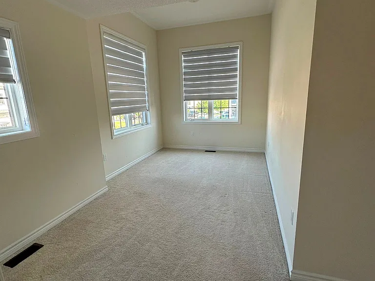 2 Bruce Cameron Dr — Photo 27