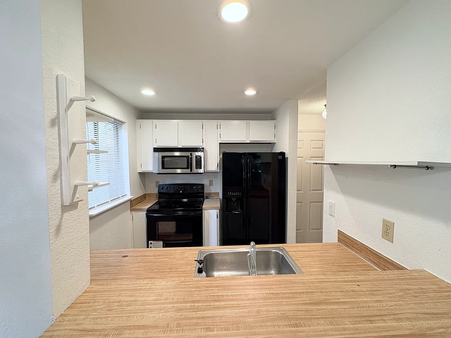 1 bed, 685 sqft, $1,550 — Photo 3