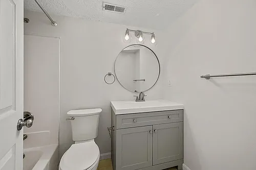 2230 Kemper Ln #5 Photo 1