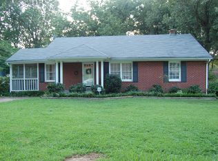 871 Ivy Rd, Memphis, TN 38117