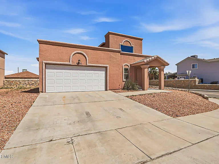 2300 Glitter Point — Photo 10