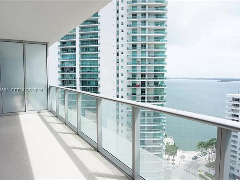 1300 Brickell Bay Dr #1904 — Photo 2