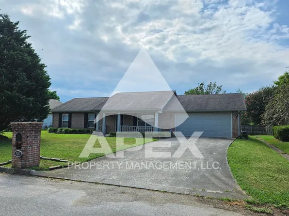 2528 Cinema Dr, Maryville, TN 37804