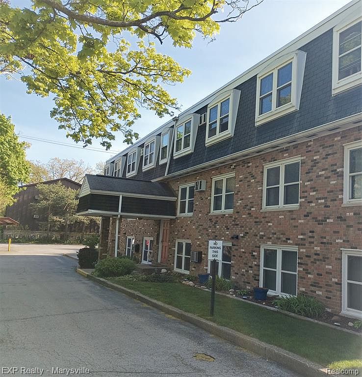 810 Holland Ave APT 10, Port Huron, MI 48060 Zillow