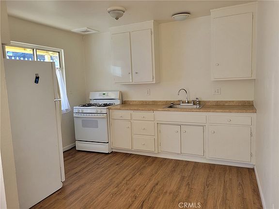 5th image of 4946 Virginia Ave