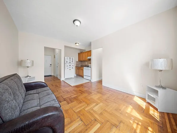 1372 Shakespeare Ave #4D, Bronx, NY 10452