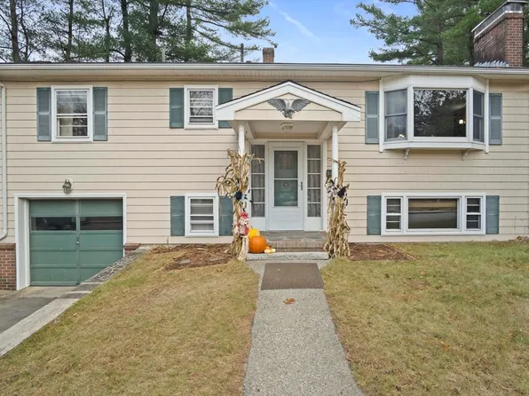 37 Spofford St, Newburyport, MA 01950