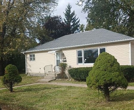 1st image of 401 Greenwood Dr