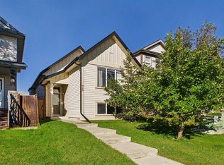 75 E Everglen Rd SW, Calgary, AB T2Y5E9