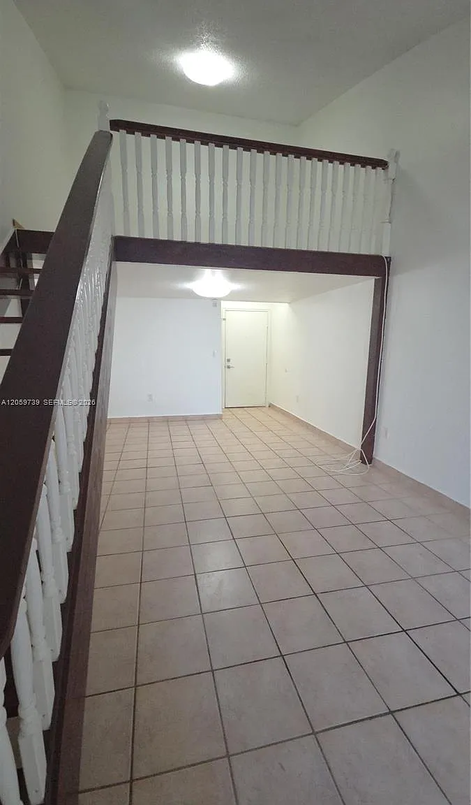 2 bed, 1000 sqft, $2,500 — Photo 1