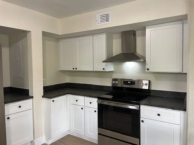 6905 Cleaton Rd #2 — Photo 31