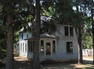 S52W28757 Saylesville Rd, Waukesha, WI 53189
