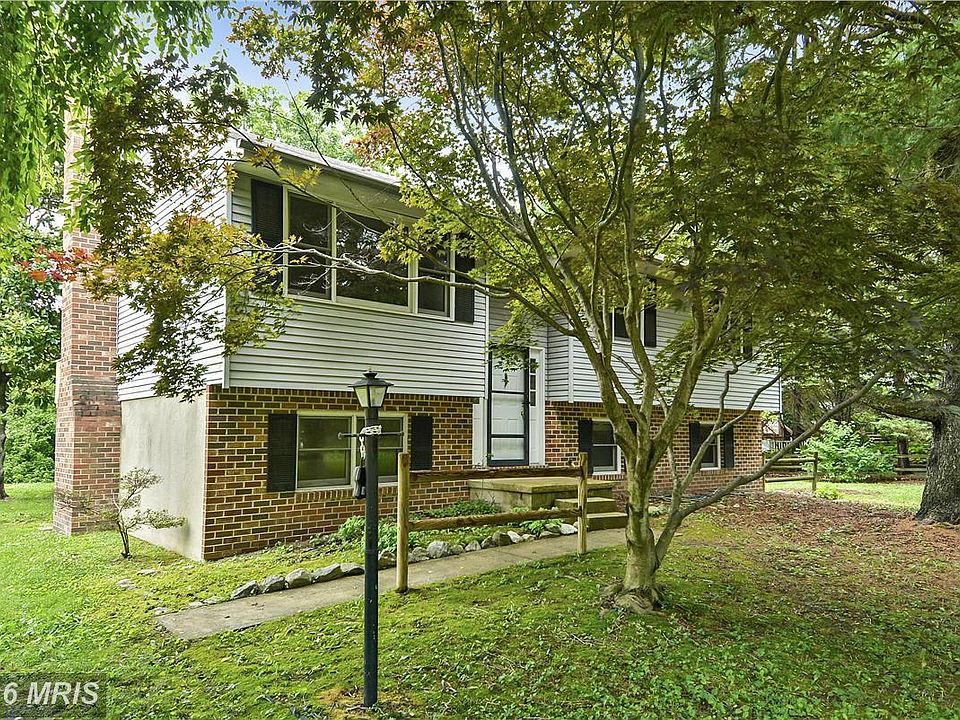 Large lot with mature trees