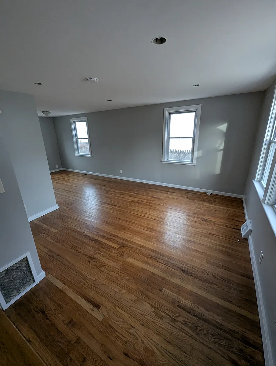 Building Photo - 9 Saratoga Rd #9